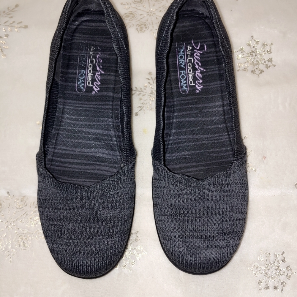 Skechers Memory Foam Shoes. Size 9. - image 2